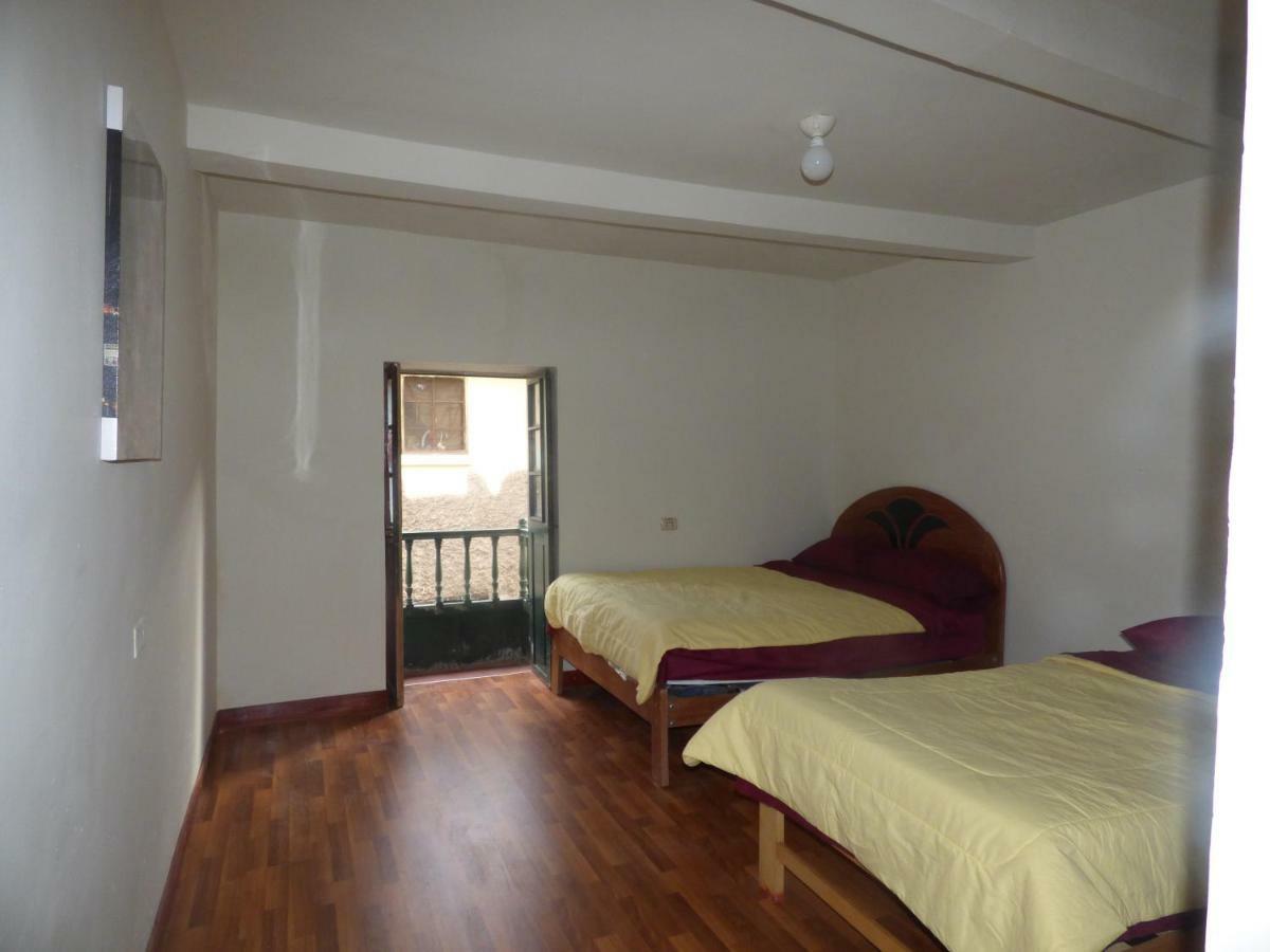 The Grasshopper Hostels Av Alta Cuzco Exterior photo