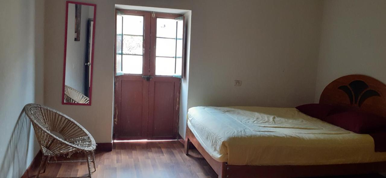 The Grasshopper Hostels Av Alta Cuzco Exterior photo